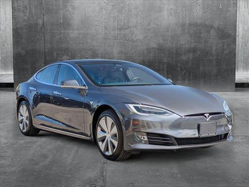 2020 Tesla Model S Long Range