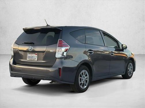 2017 Toyota Prius v Four