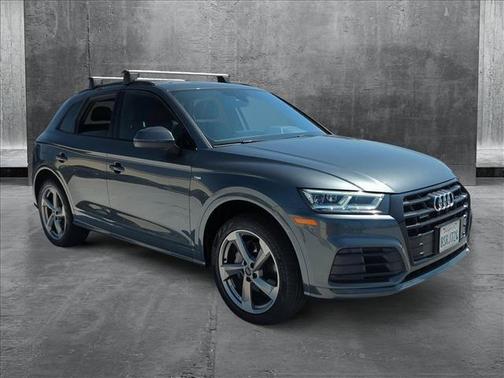 2020 Audi Q5 45 Titanium Premium Plus