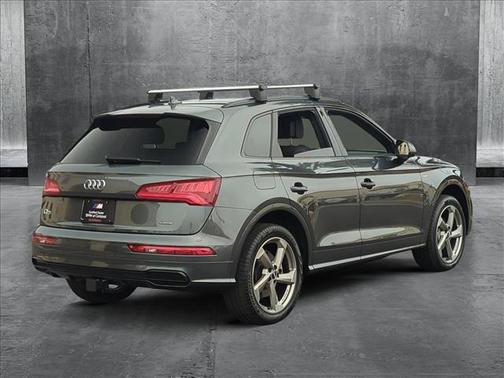 2020 Audi Q5 45 Titanium Premium Plus