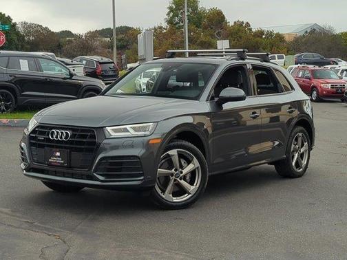 2020 Audi Q5 45 Titanium Premium Plus