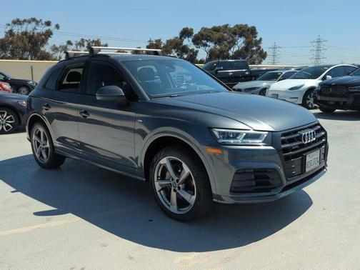2020 Audi Q5 45 Titanium Premium Plus