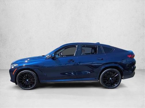 2022 BMW X6 M50i