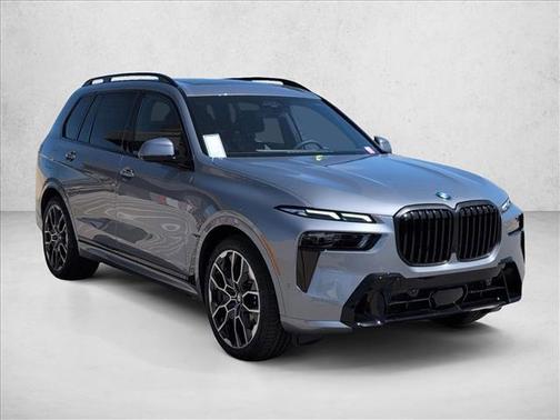 Gray Metallic 2026 BMW X7 xDrive40i