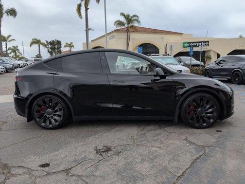 2023 Tesla Model Y Performance