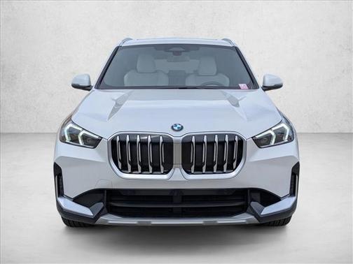 Mineral White Metallic 2026 BMW X1 xDrive28i