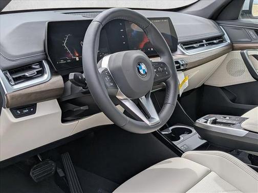 Mineral White Metallic 2026 BMW X1 xDrive28i