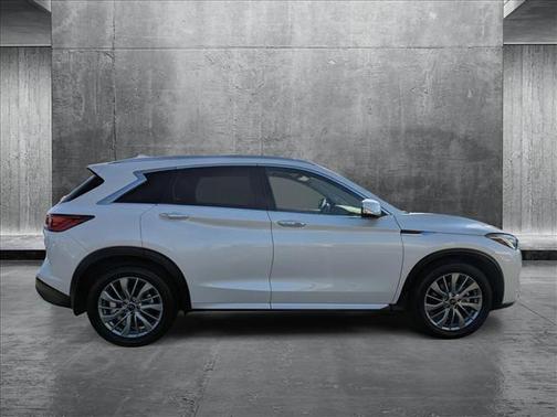 2024 INFINITI QX50 Luxe