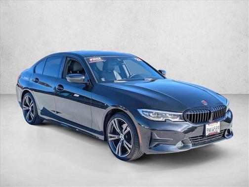2022 BMW 330 i