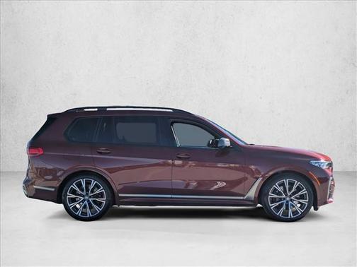 2021 BMW X7 M50i