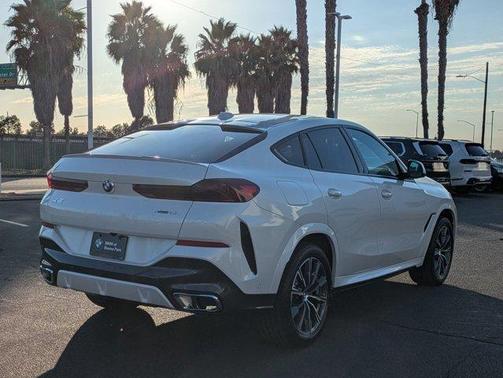 2026 BMW X6 xDrive40i