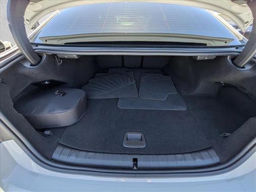 Alpine White 2023 BMW 530e 530e