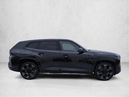 Black Sapphire Metallic 2025 BMW XM Base