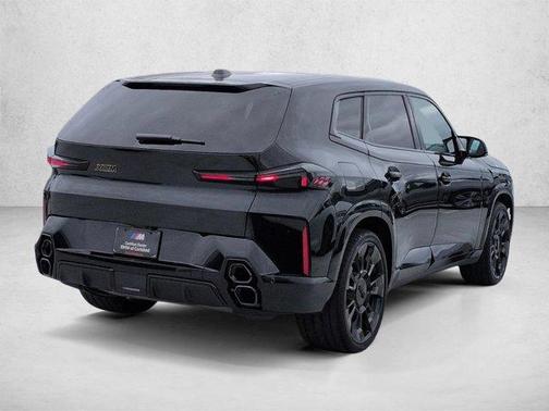 Black Sapphire Metallic 2025 BMW XM Base