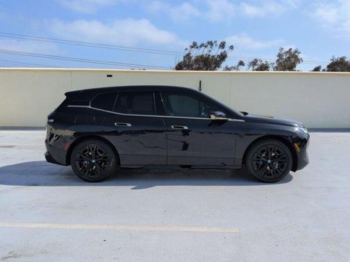 Black Sapphire Metallic 2022 BMW iX xDrive50