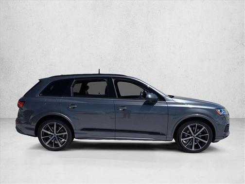 Samurai Gray Metallic 2021 Audi Q7 55 Premium Plus