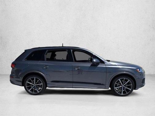 Samurai Gray Metallic 2021 Audi Q7 55 Premium Plus