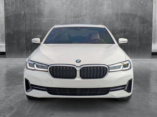 2021 BMW 530 i