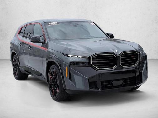 Special 2024 BMW XM Label Red