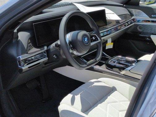 Sparkling 2026 BMW i7 EDrive50