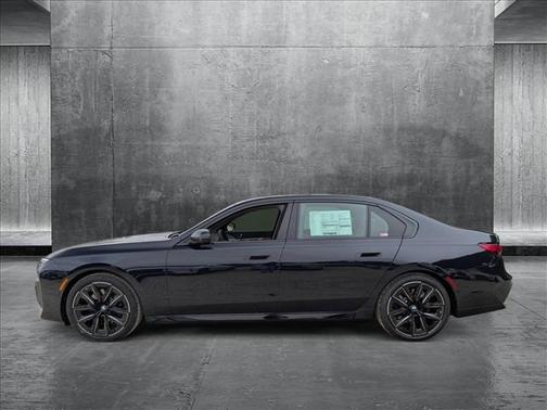 2025 BMW 740 i