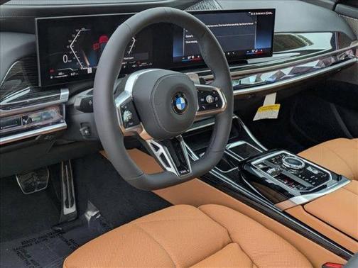 2025 BMW 740 i