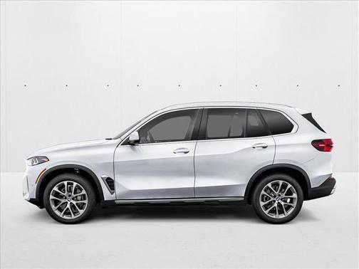 Mineral White Metallic 2026 BMW X5 xDrive40i