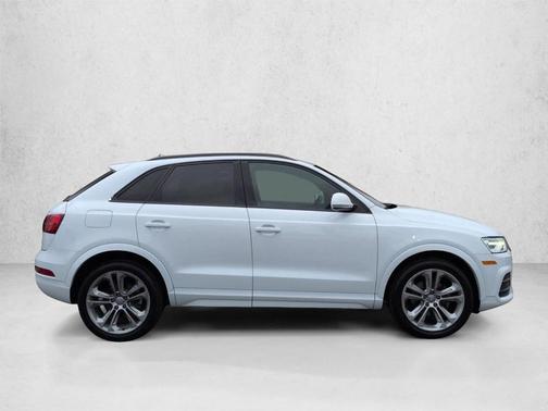 White 2016 Audi Q3 2.0T Premium Plus