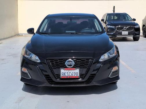 Black 2019 Nissan Altima 2.5 S