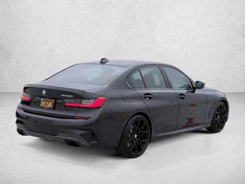 Black Sapphire Metallic 2020 BMW M340 i