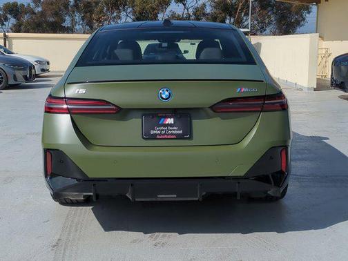 2025 BMW i5 M60