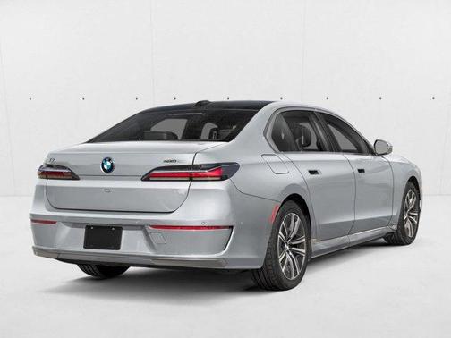 Space Silver 2026 BMW i7 XDrive60