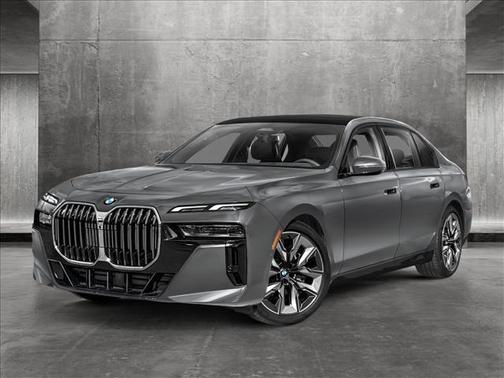 2025 BMW 740 i