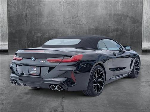 2020 BMW M8