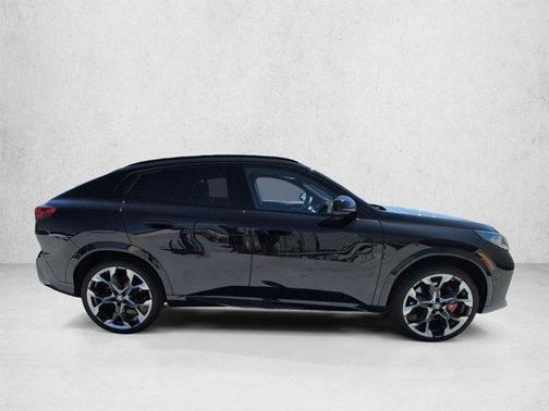 Black Sapphire Metallic 2025 BMW X2 xDrive28i