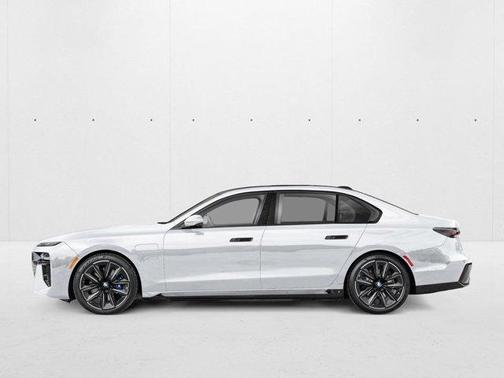Mineral White Metallic 2026 BMW 750e xDrive