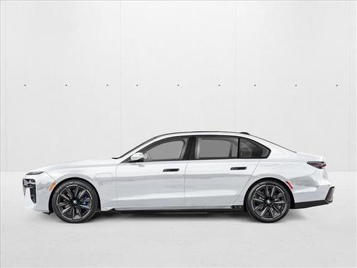 Mineral White Metallic 2026 BMW 750e xDrive