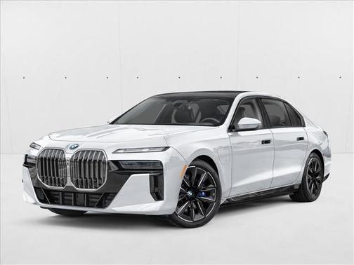 Mineral White Metallic 2026 BMW 750e xDrive