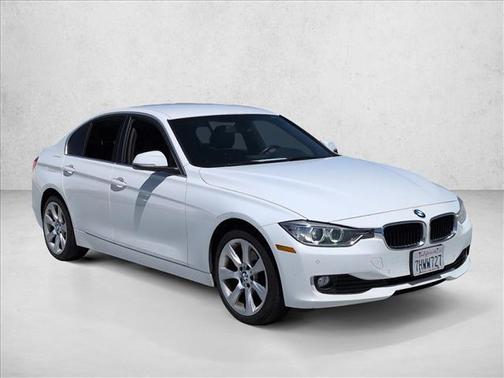 Alpine White 2015 BMW 320 i xDrive