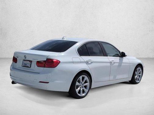 Alpine White 2015 BMW 320 i xDrive