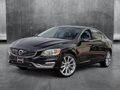 2016 Volvo S60 T5 Inscription Drive-E Platinum