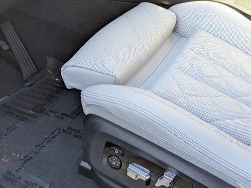 Mineral White Metallic 2026 BMW X5 xDrive40i