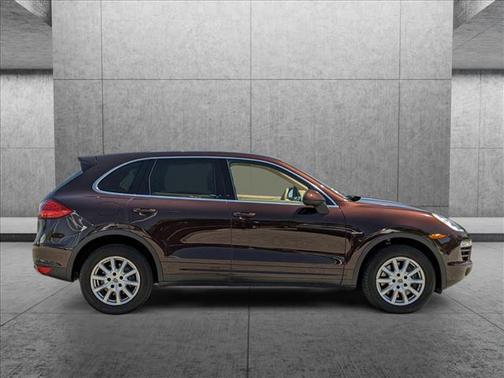 Photo 4 of 15 of 2014 Porsche Cayenne Diesel