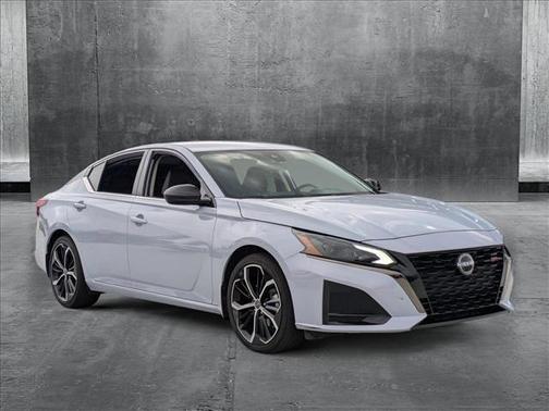 2023 Nissan Altima 2.5 SR