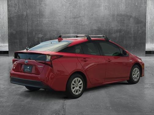 2022 Toyota Prius LE