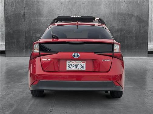 2022 Toyota Prius LE