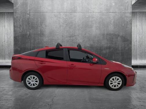 2022 Toyota Prius LE