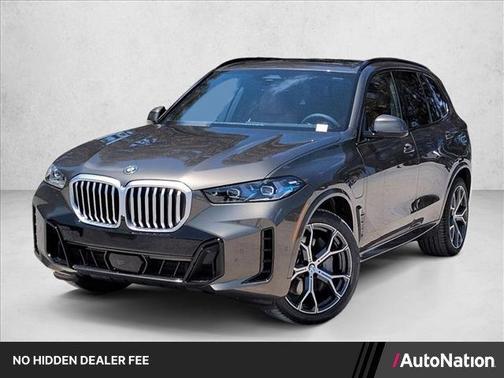 Manhattan Green Metallic 2026 BMW X5 PHEV xDrive50e