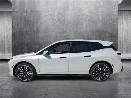 2026 BMW iX xDrive60