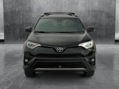 2017 Toyota RAV4 SE